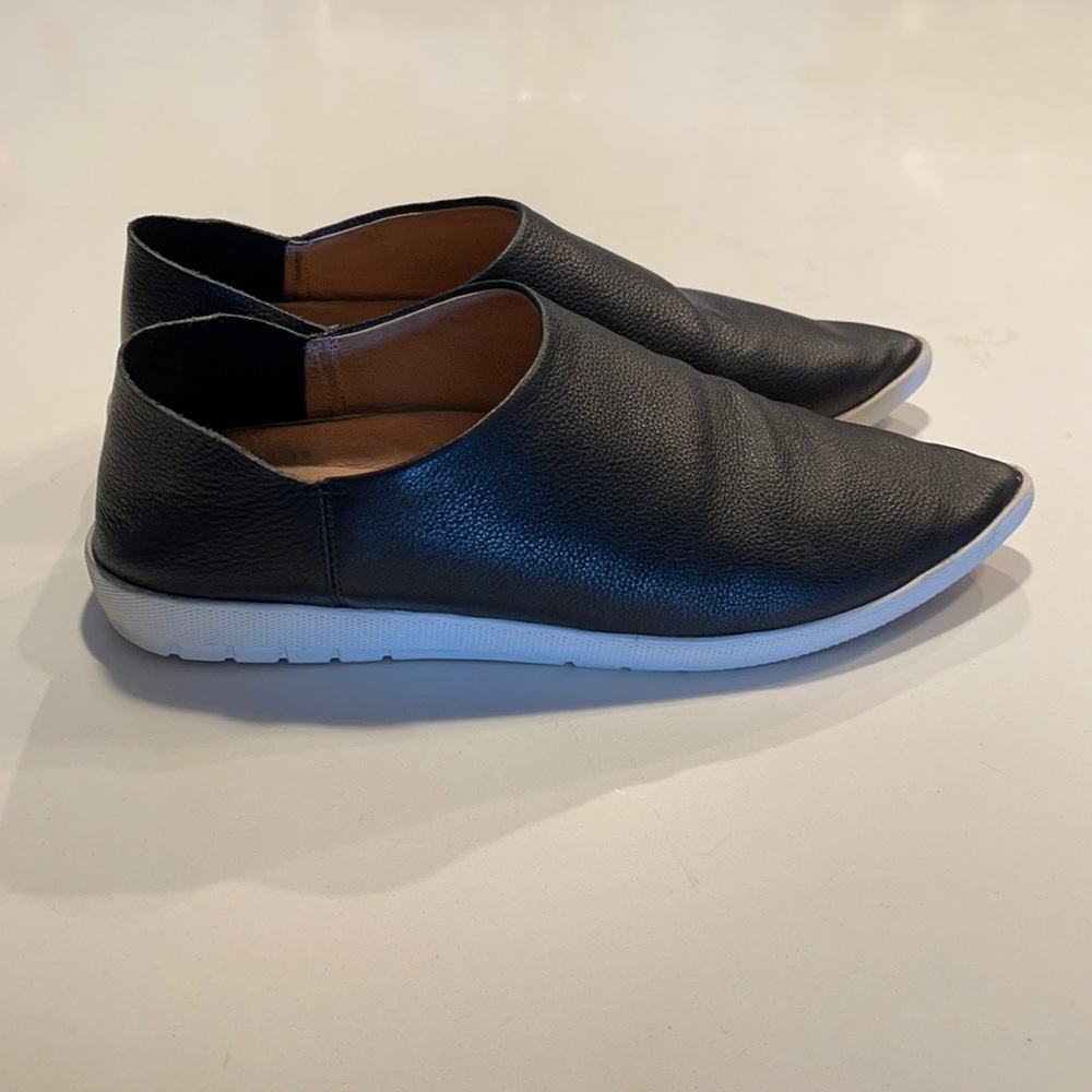 Vision Quest black pebble leather babouche shoes